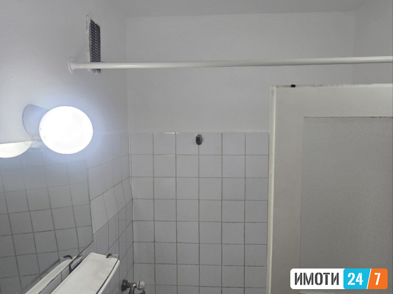 Издавам стан во Карпош 4