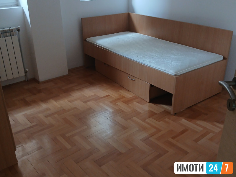 Продавам стан кај Рампа