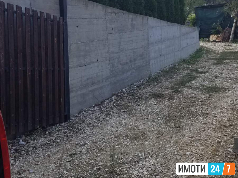 Plac na Dolno Vodno