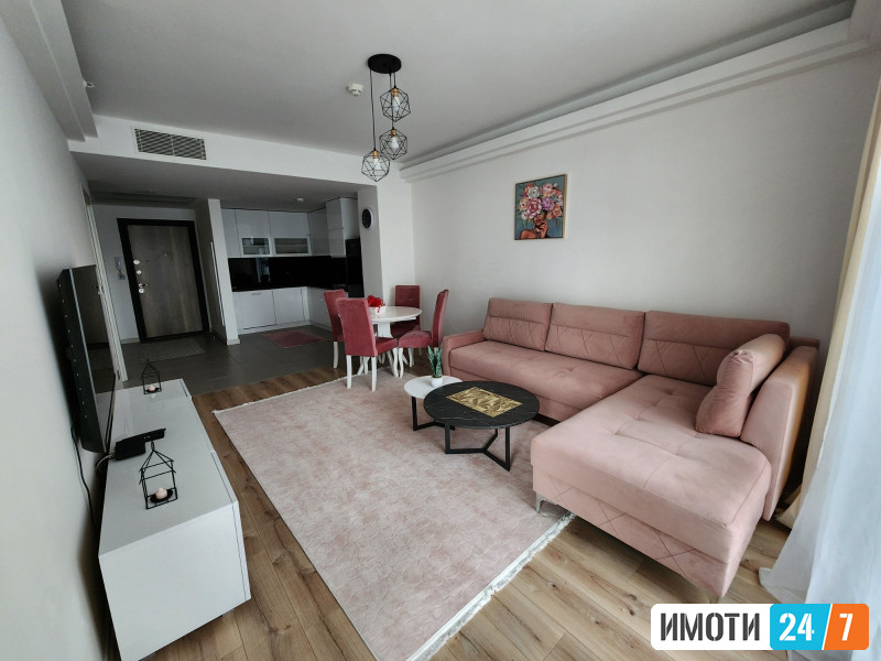 UDOBEN DVOSOBEN STAN NA ATRAKTIVNA LOKACIJA VO CENTAR
