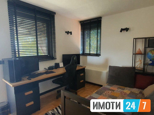 MODEREN DUPLEX SO BAZEN VO BARDOVCI