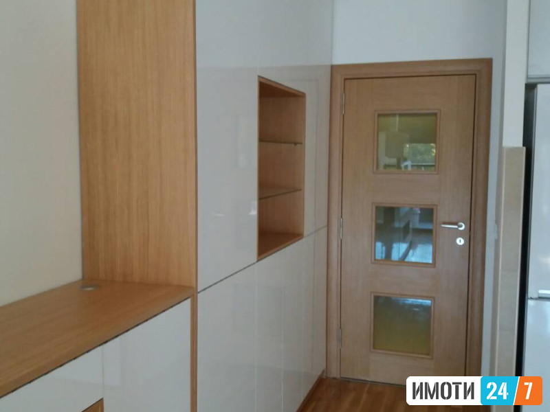 SE IZDAVA GARSONJERA VO KARPOSHMIDA