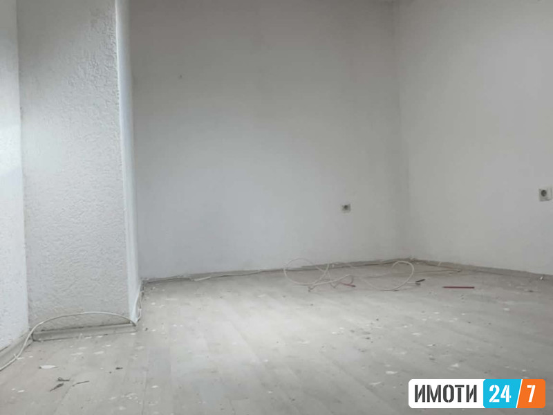 Продаваме 2 двобен стан во карпош2