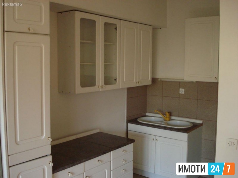 Rent Office space in   Aerodrom