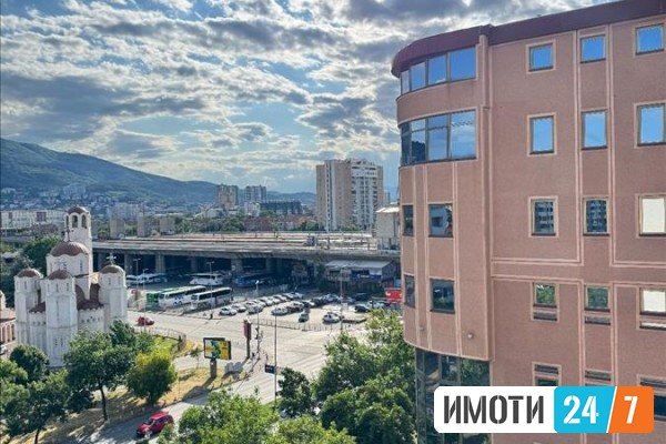 Урбан Лајф продава полунаместен стан кај Нова Железничка
