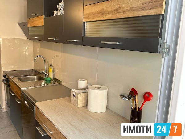 Урбан Лајф издава стан во Карпош 4