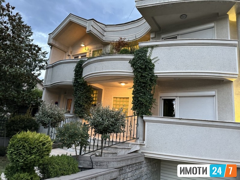 Урбан Лајф продава куќа со уникатна архитектура во Козле