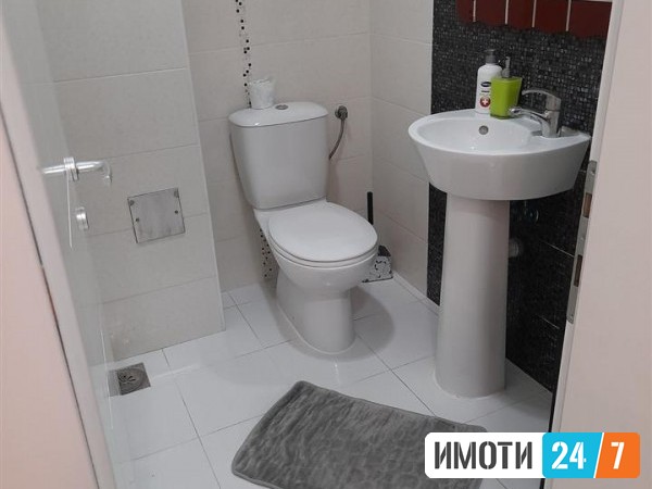 Урбан Лајф издава стан во Центар спроти Дајмонд