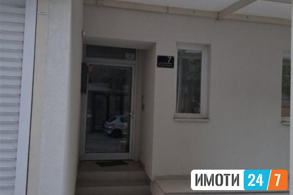 Урбан Лајф издава стан во дебар маало кај силбо