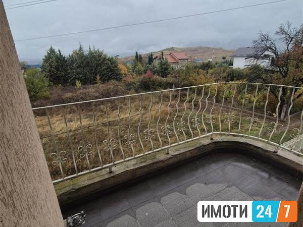 Урбан Лајф продава куќа во Волково