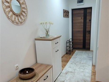 Урбан Лајф издава стан во Капиштец