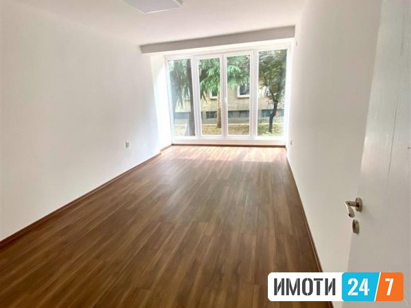 Урбан Лајф издава деловен простор во строг Центар