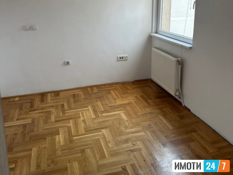 Урбан Лајф издава деловен просторстан во Центар