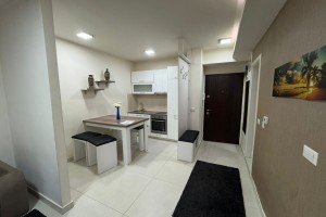 Урбан Лајф продава луксузно наместен стан во Дебар Маало