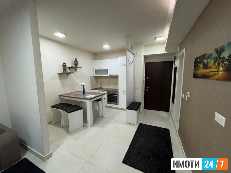 Урбан Лајф продава луксузно наместен стан во Дебар Маало