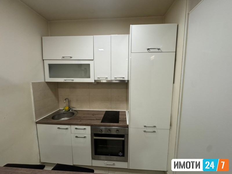 Урбан Лајф продава луксузно наместен стан во Дебар Маало