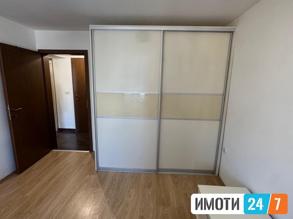 Урбан Лајф издава стан во Центар