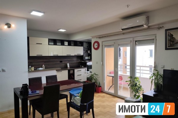 Урбан Лајф издава стан во Центар