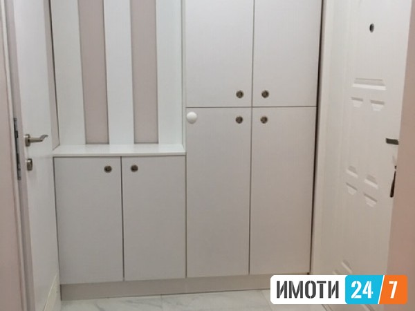 Урбан Лајф издава стан во Центар кај Европска Унија