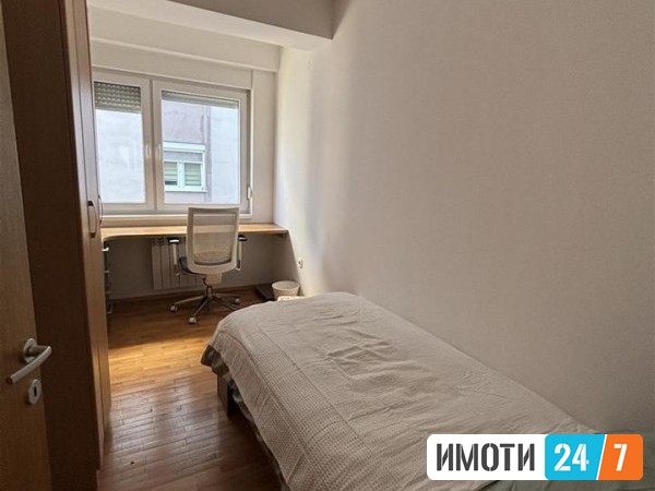 Урбан Лајф издава луксузен стан во Центар со Паркинг место