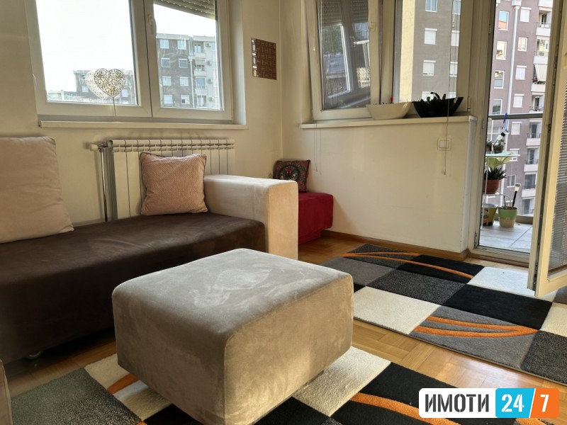 Урбан Лајф продава нова гарсоњера во Нов Аеродром