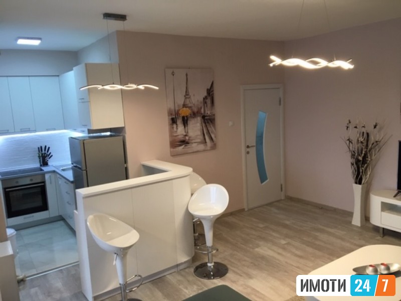 Урбан Лајф издава стан во Центар кај Европска Унија