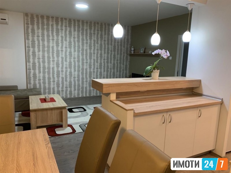 Урбан Лајф издава стан во Центар