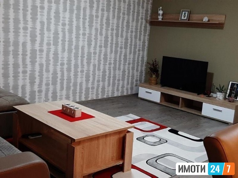 Урбан Лајф издава стан во Центар