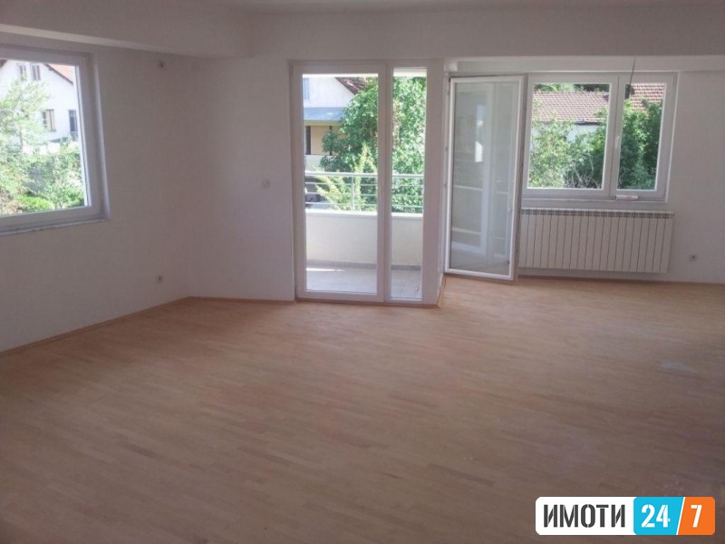 Урбан Лајф издава празен стан во Козле