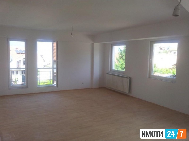 Урбан Лајф издава празен стан во Козле