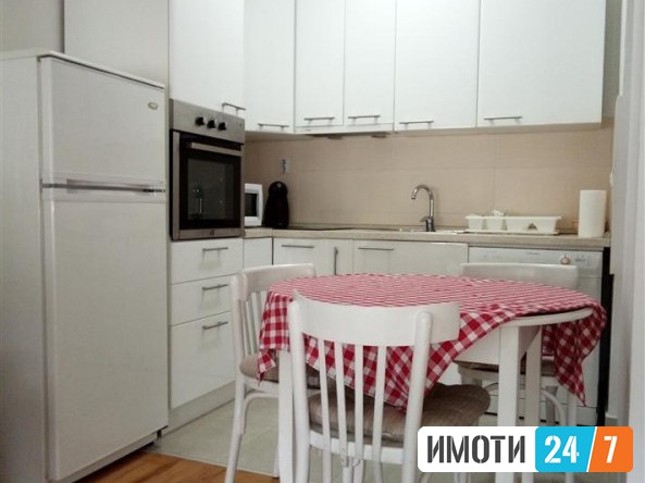 Урбан Лајф издава стан на водно со паркинг