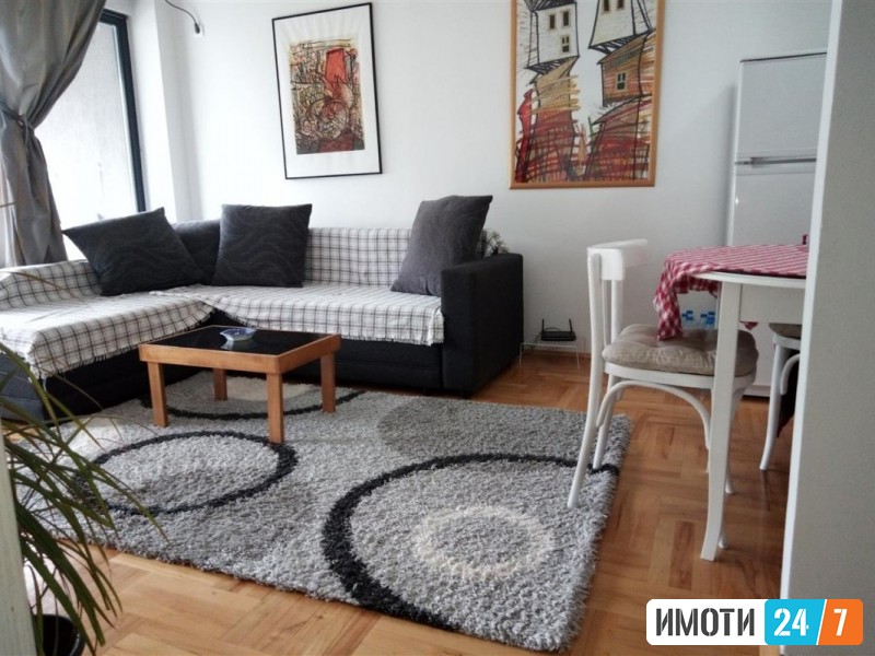 Урбан Лајф издава стан на водно со паркинг