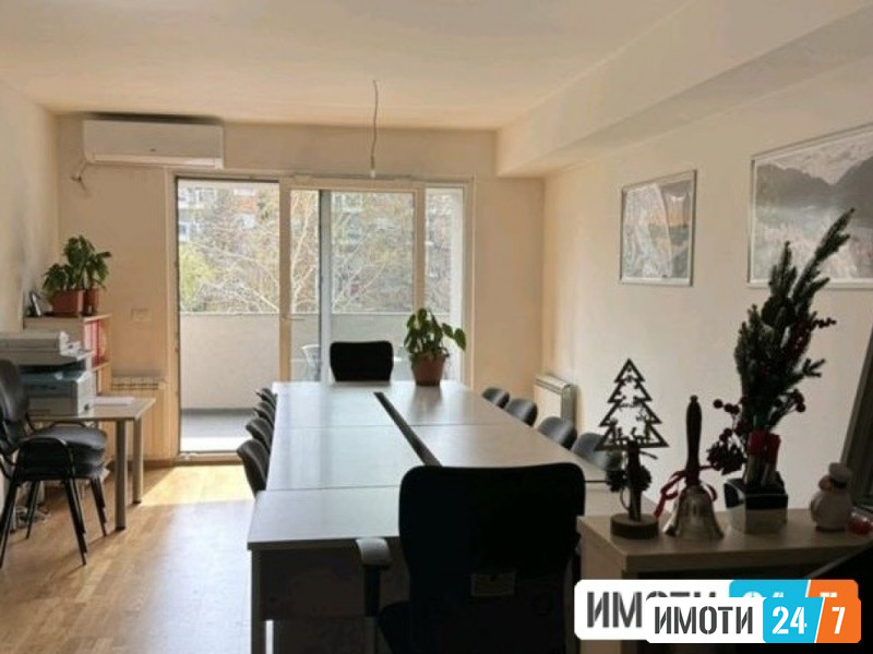 Се издава Деловен простор во  нас Аеродром