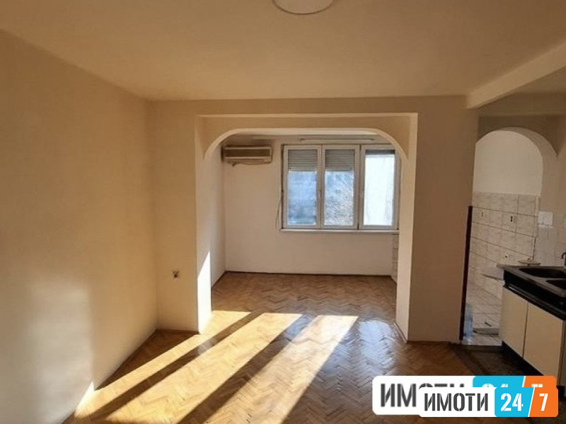 Sell Apartment in   Karposh 1