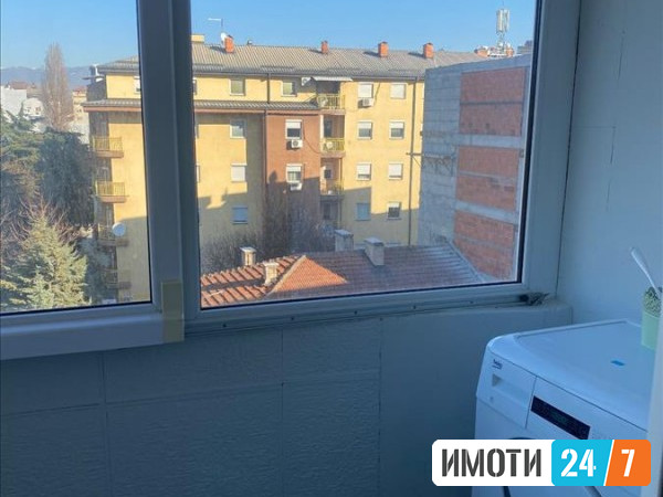 Се продава Стан во  нас Центар