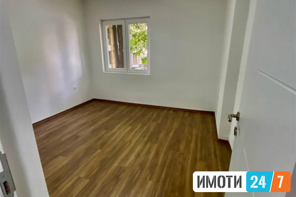 agencii za nedviznosti Урбан Лајф издава деловен простор во строг Центар