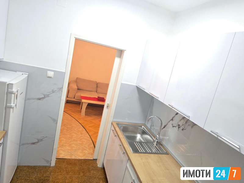 Урбан Лајф издава стан во Аеродром кај Три Бисери