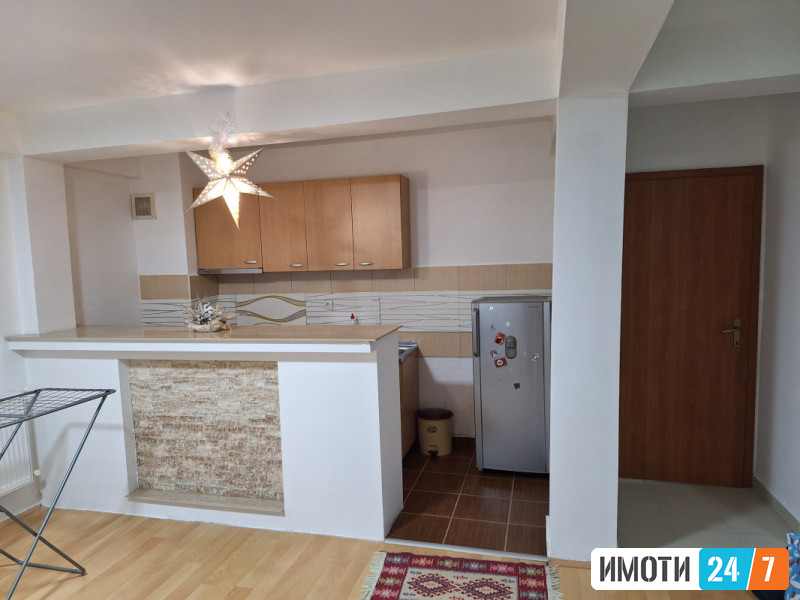 Урбан Лајф издава стан во Центар