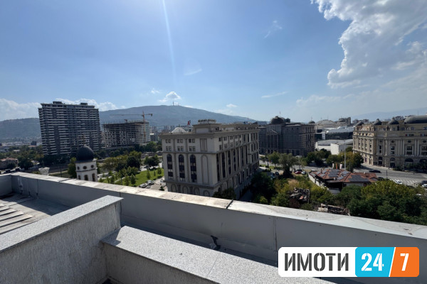 Урбан Лајф издава стан во Центар