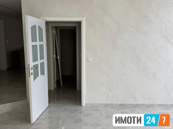 Урбан Лајф продава деловен простор во Аеродром