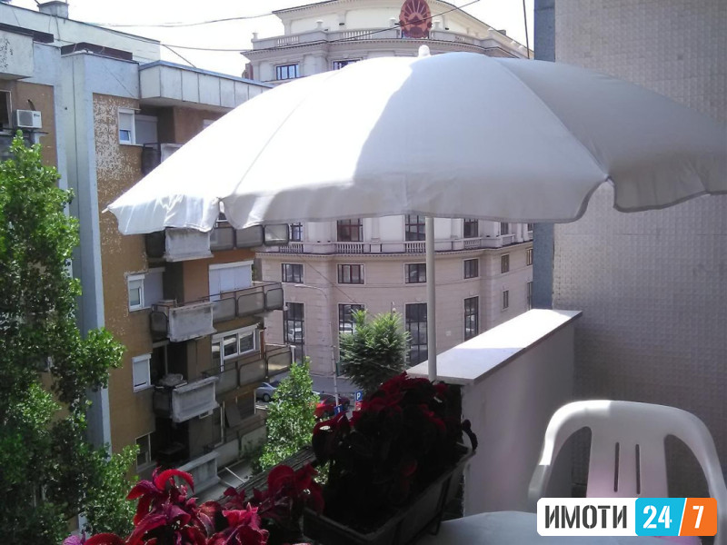 Урбан Лајф издава стан во строг Центар