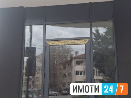 Урбан Лајф продава нов дукан во Дебар Маало