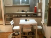 DOMIK PRODAVA LUX 3 SOBEN STAN KAJ RAMSTOR VODNO
