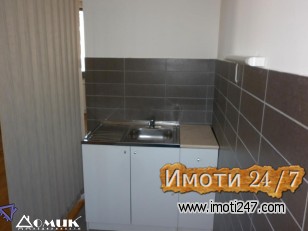 DOMIK IZDAVA EKSKLUZIVEN DELOVEN PROSTOR VO CENTAR