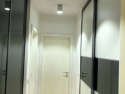 DOMIK IZDAVA NOV LUKSUZEN 4 SOBEN STAN NA VODNO