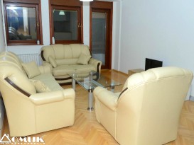 DOMIK IZDAVA 2 SOBEN NOV STAN VO DEBAR MAALO