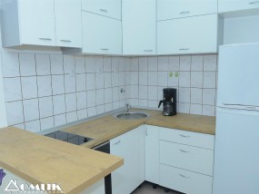 DOMIK IZDAVA 2 SOBEN NOV STAN VO DEBAR MAALO