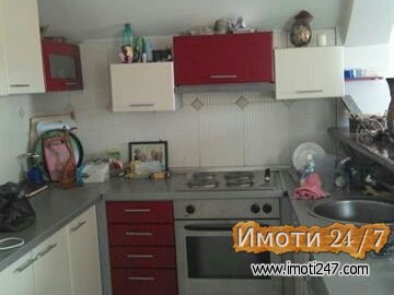 Се продава Куќа во  нас ТПоле