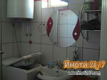 Се продава Куќа во  нас ТПоле