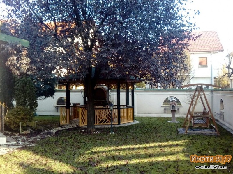 Се продава Куќа во  нас ЃПетров